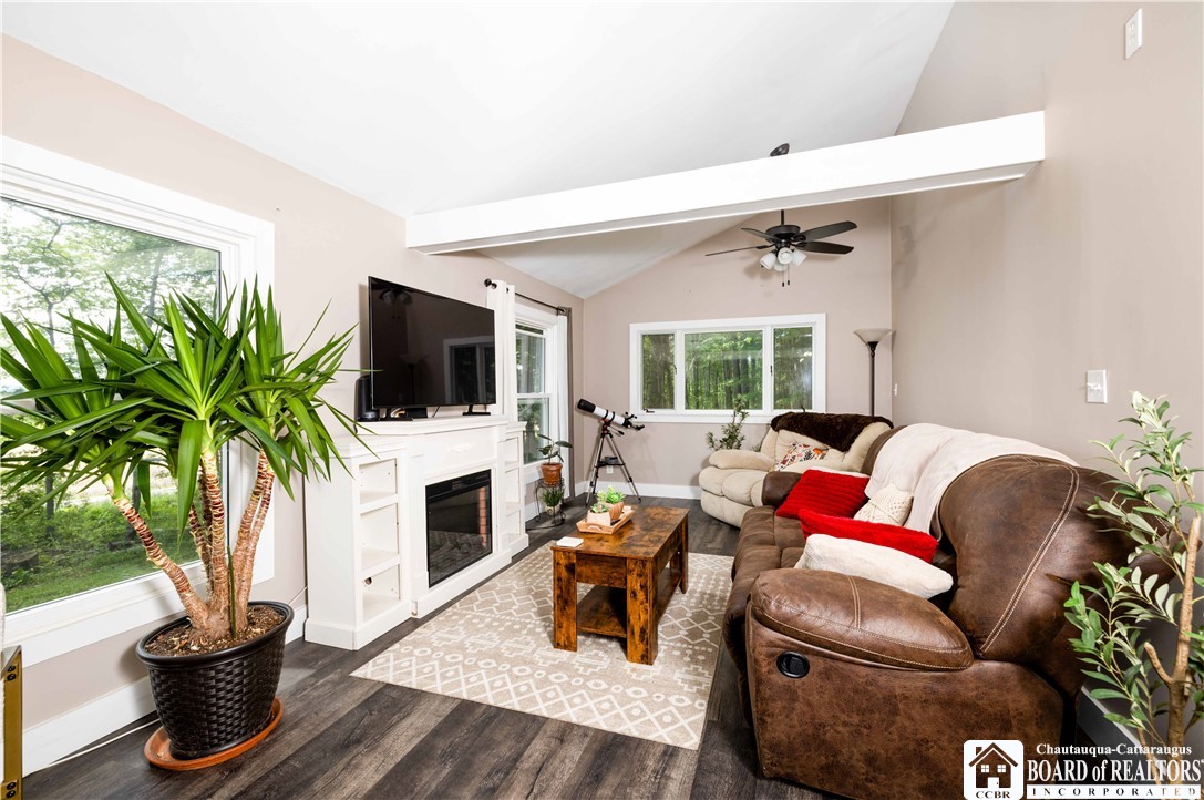 8961 Flucker Hill Road Villenova, NY 14138 - Photo 11 of 26 Great room