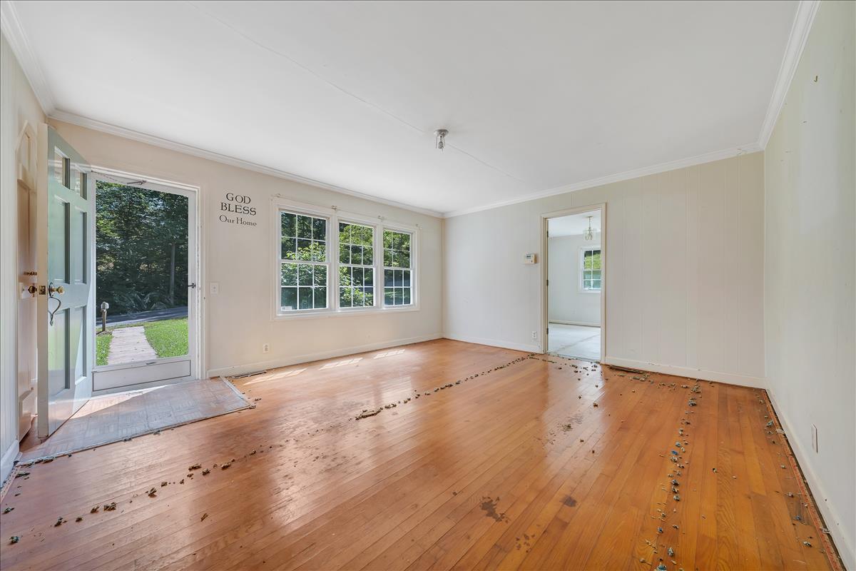 2675 Doe Run Road Rocky Mount, VA 24151 - Photo 9 of 21 Family Room