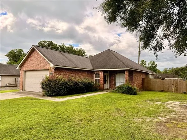 $1,700 | 13284 Magnolia Crossing, Hammond, LA 70401