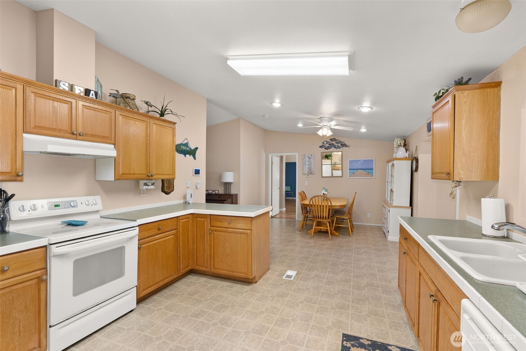 795 King Winlock, WA 98596 - Photo 13 of 40