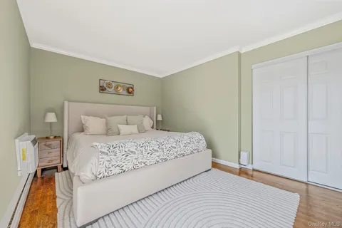 $299,990 | 600 Fulton Street, Unit V2, Farmingdale, NY 11735