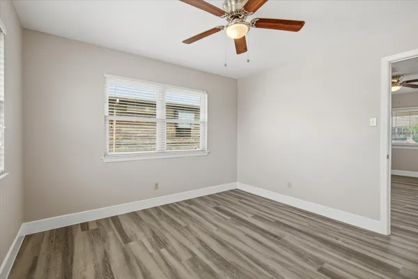 $2,150 | 505 Pompano Street, Bayou Vista, TX 77563