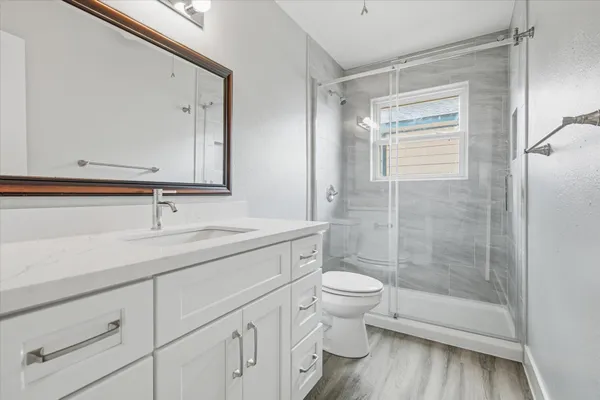 $2,150 | 505 Pompano Street, Bayou Vista, TX 77563