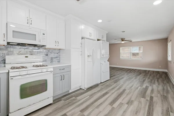 $2,150 | 505 Pompano Street, Bayou Vista, TX 77563