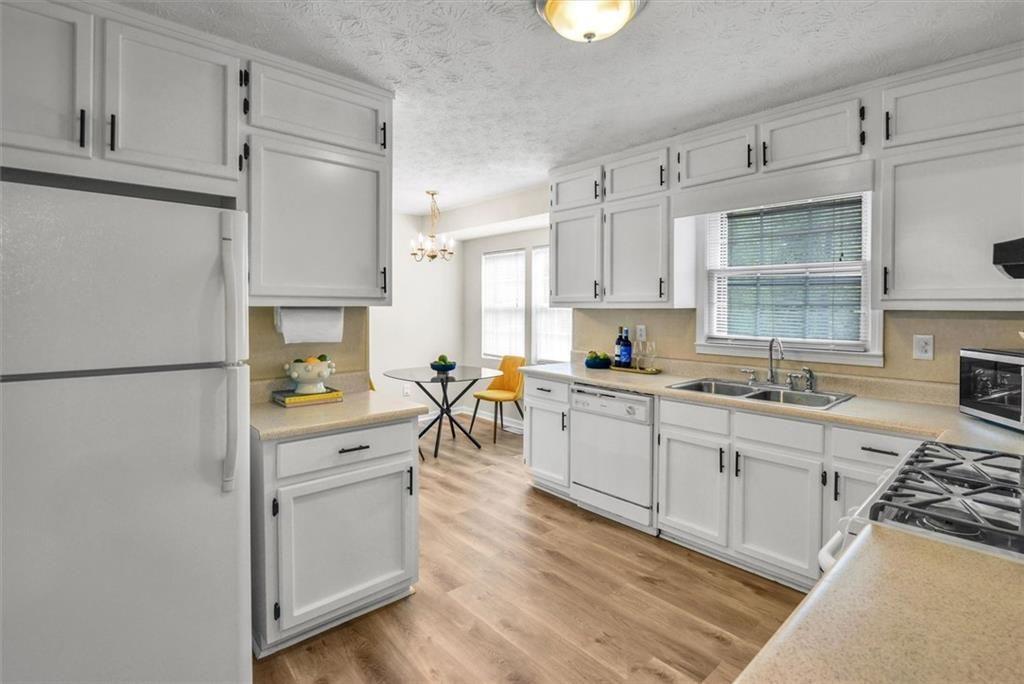 5284 Wydella Road Southwest Lilburn, GA 30047 - Photo 11 of 39