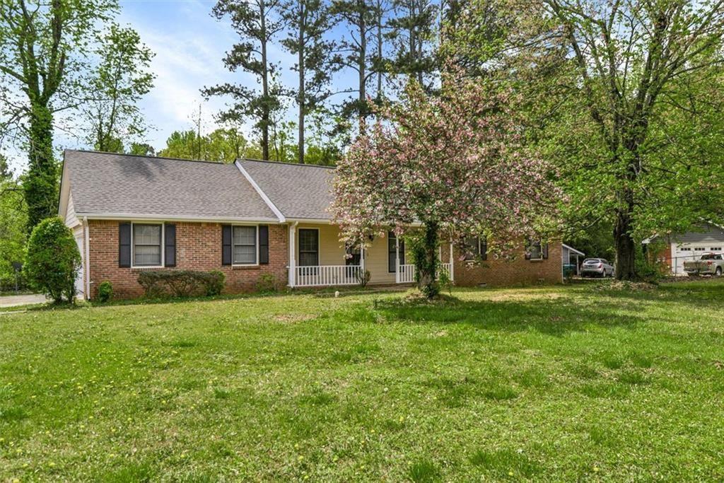 5284 Wydella Road Southwest Lilburn, GA 30047 - Photo 2 of 39