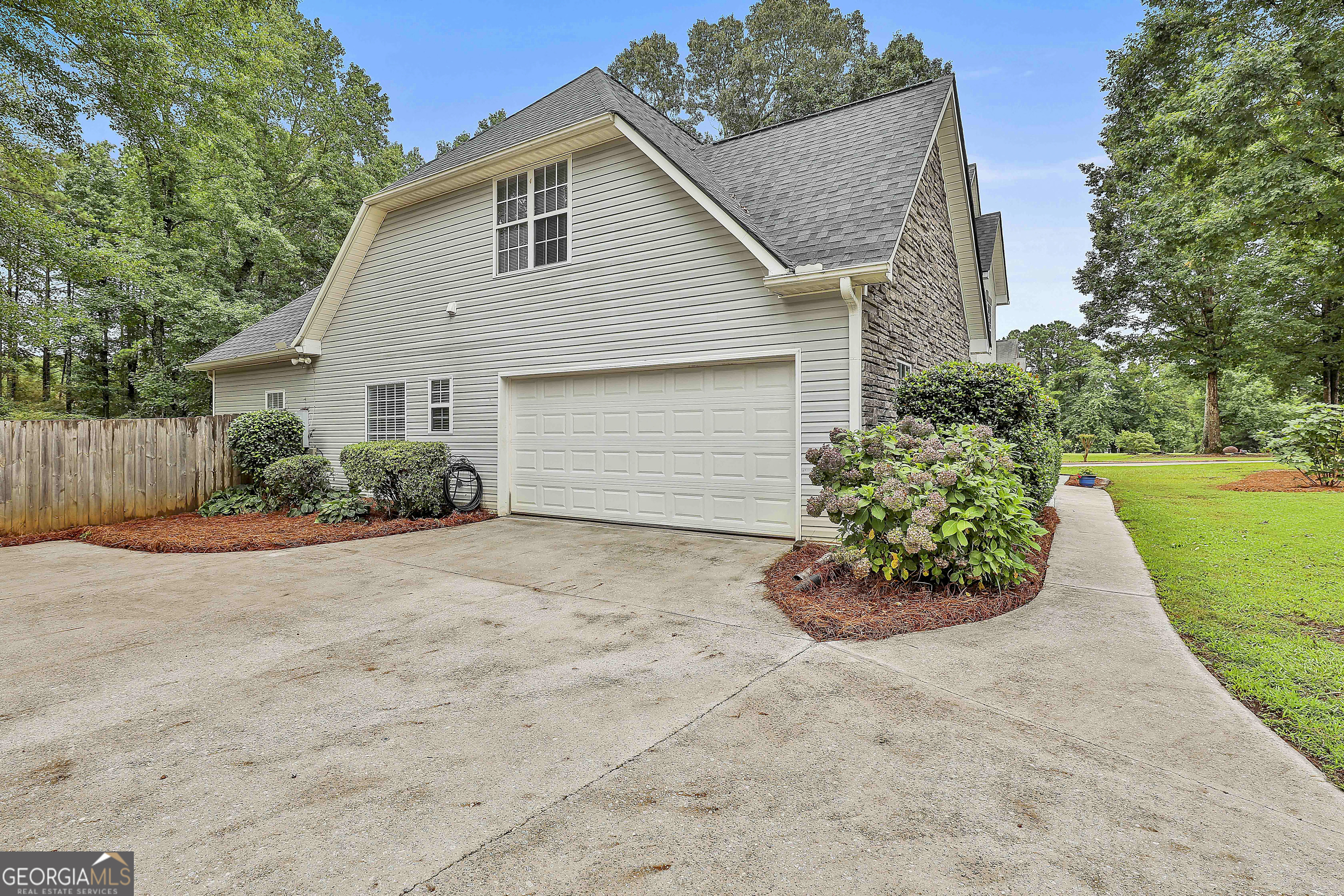 210 Gaelic Way Tyrone, GA 30290 - Photo 12 of 65