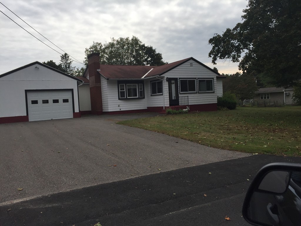 112 Rolling Acres Road Lunenburg, MA 01462 - Photo 1 of 20 Gallery Image 1