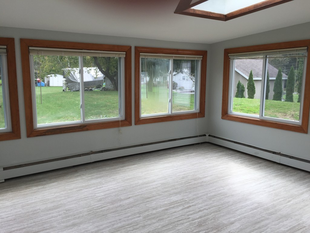 112 Rolling Acres Road Lunenburg, MA 01462 - Photo 10 of 20 Gallery Image 10