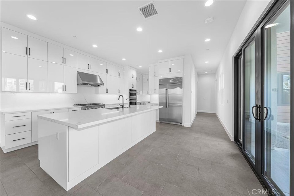 100 Draw Irvine, CA 92618 - Photo 12 of 43