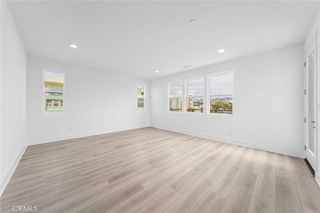 100 Draw Irvine, CA 92618 - Photo 21 of 43