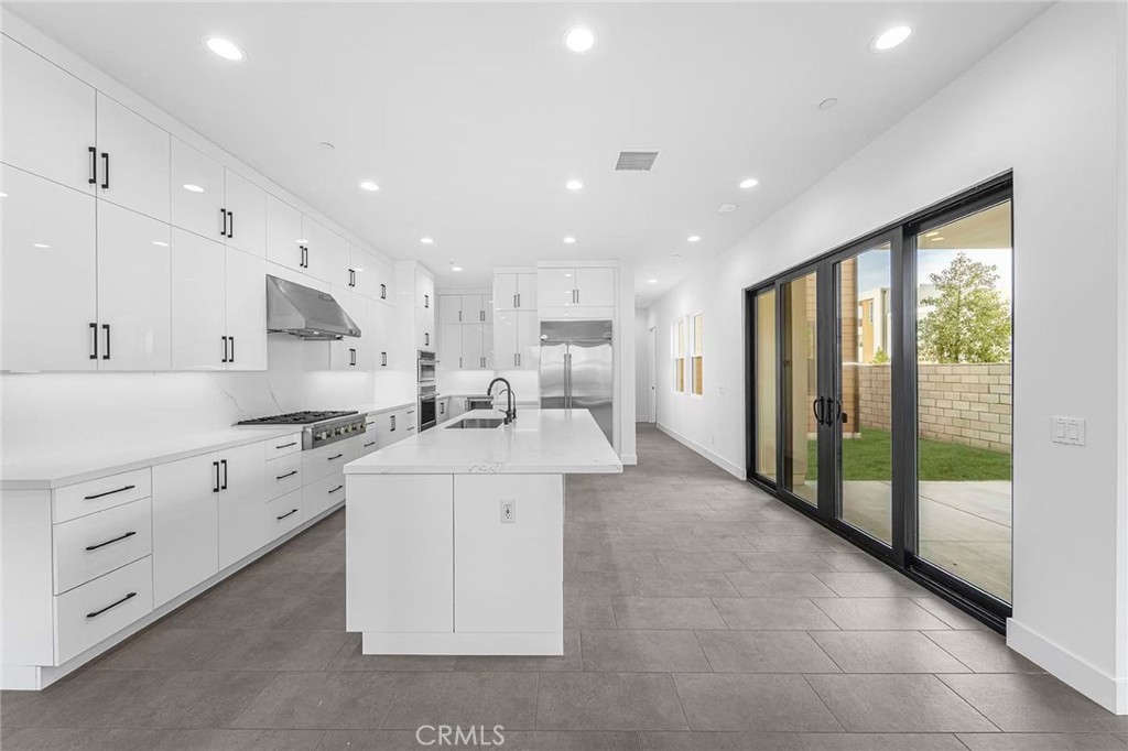 100 Draw Irvine, CA 92618 - Photo 7 of 43