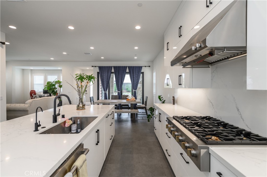 100 Draw Irvine, CA 92618 - Photo 8 of 43