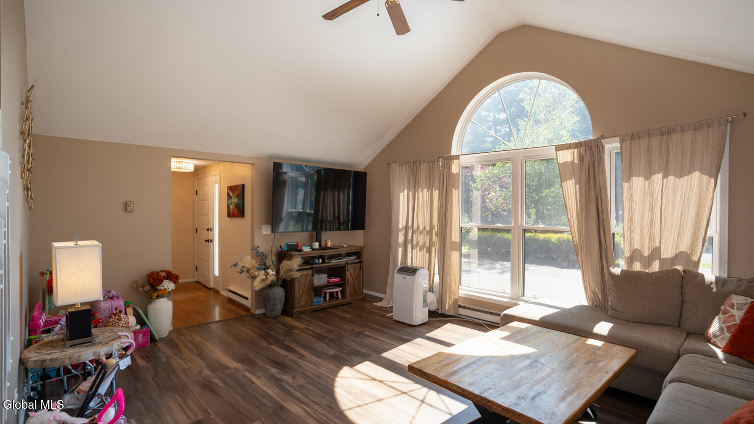 64 Meadow Rue Place Malta, NY 12020 - Photo 4 of 36 Entrance/Living Room