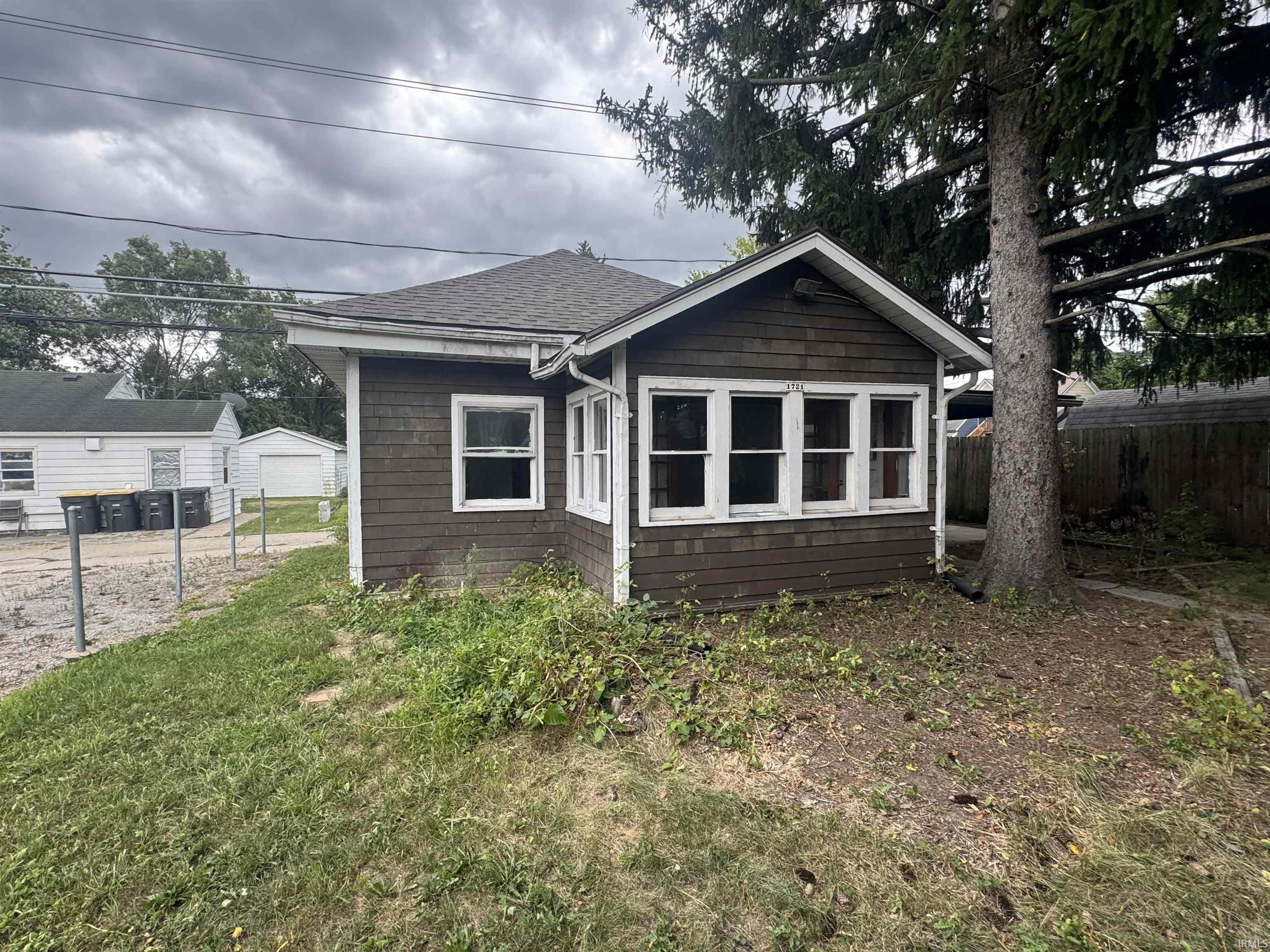 1721 West 4th Street Fort Wayne, IN 46808 - Photo 2 of 9