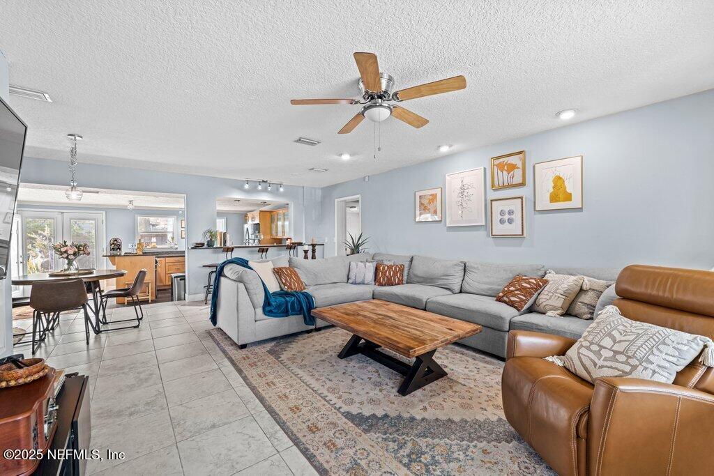 718 Vecuna Road Atlantic Beach, FL 32233 - Photo 2 of 40 P1154609.JPG-SMALL