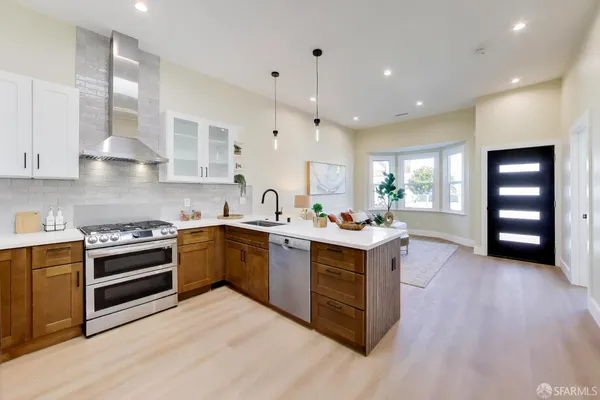 $998,000 | 57 Cayuga Avenue, San Francisco, CA 94112