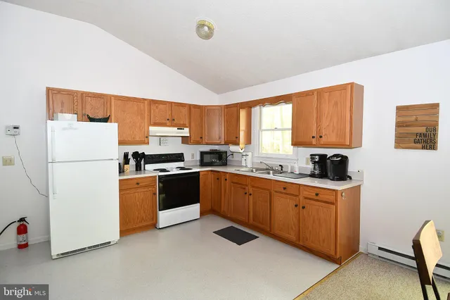 $1,850 | 67 Tranquil Way, Berkeley Springs, WV 25411