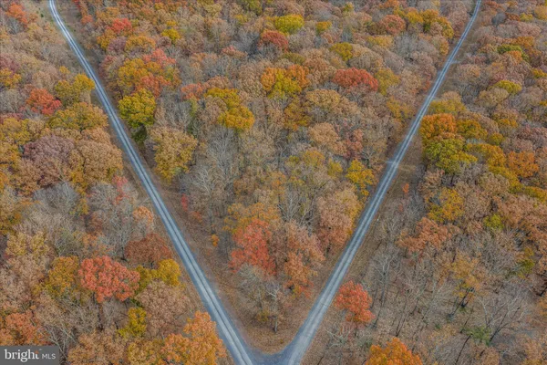 $1,650 | 67 Tranquil Way, Berkeley Springs, WV 25411