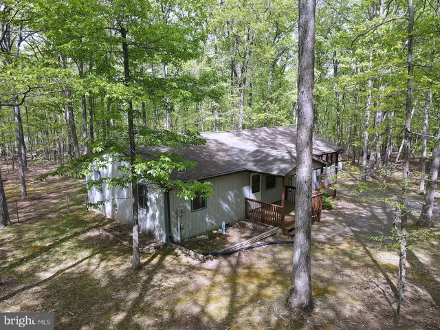 $1,850 | 67 Tranquil Way, Berkeley Springs, WV 25411