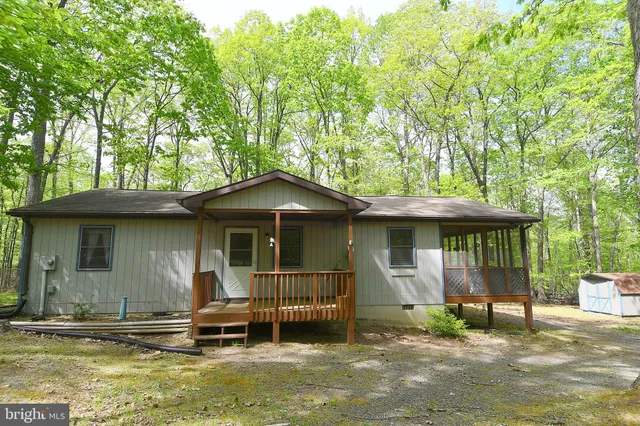 $1,850 | 67 Tranquil Way, Berkeley Springs, WV 25411