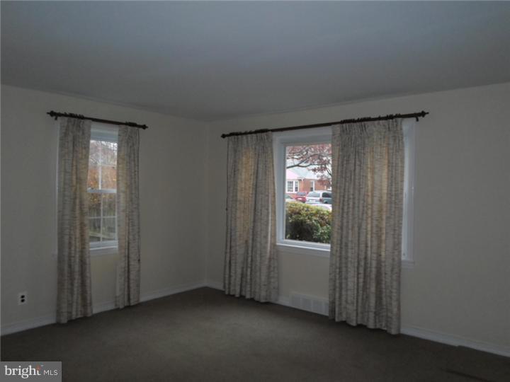 1336 Harrington Road Havertown, PA 19083 - Photo 4 of 20