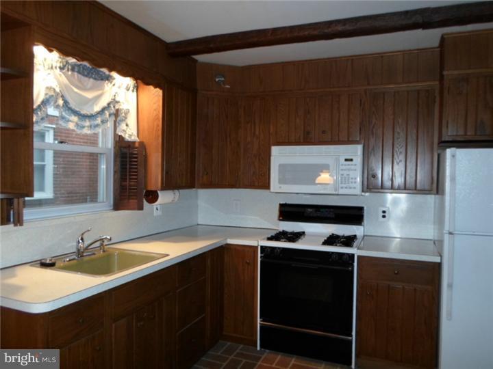 1336 Harrington Road Havertown, PA 19083 - Photo 6 of 20