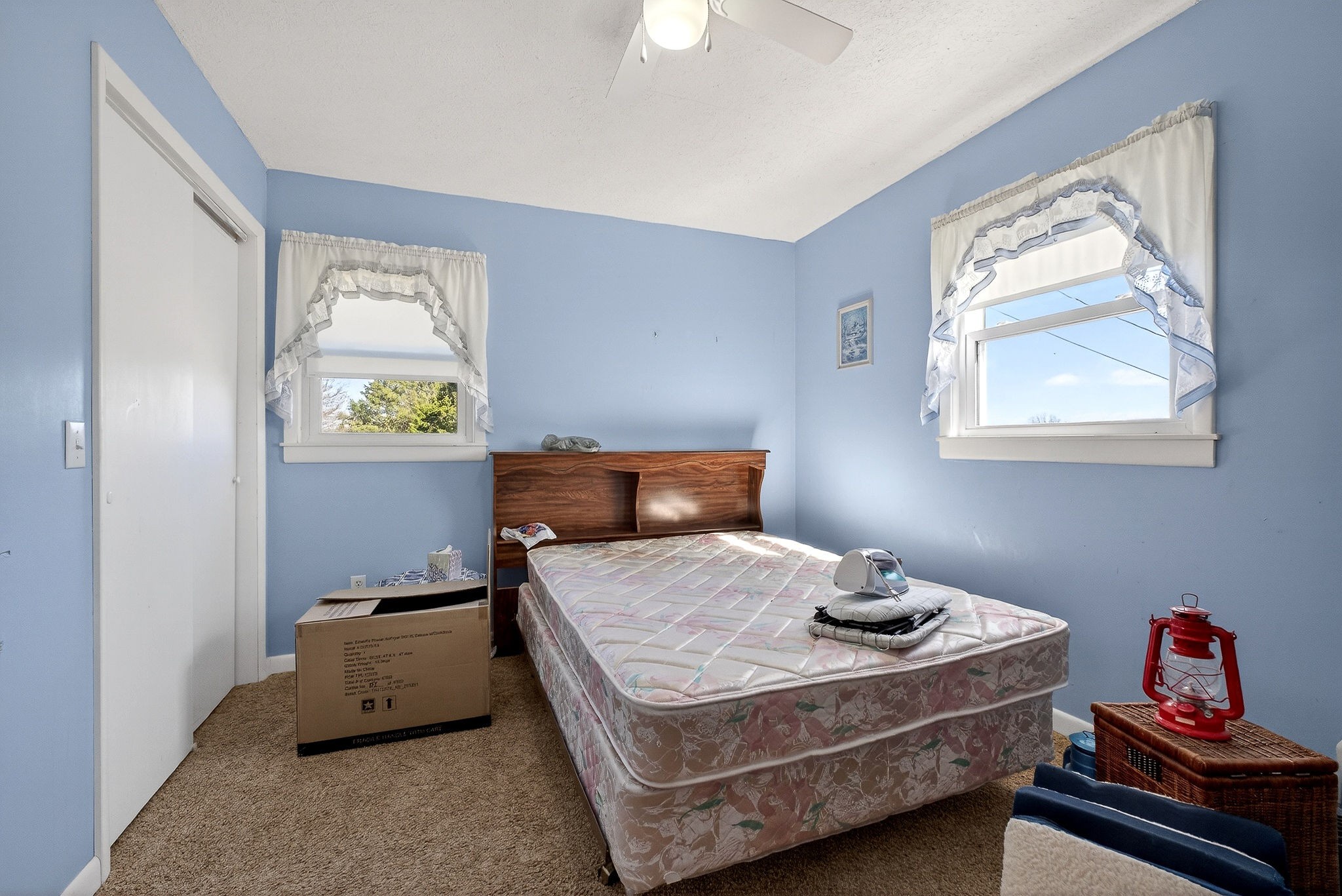 566 Turntable Road Sparta, TN 38583 - Photo 25 of 48 a bedroom with a bed and window
