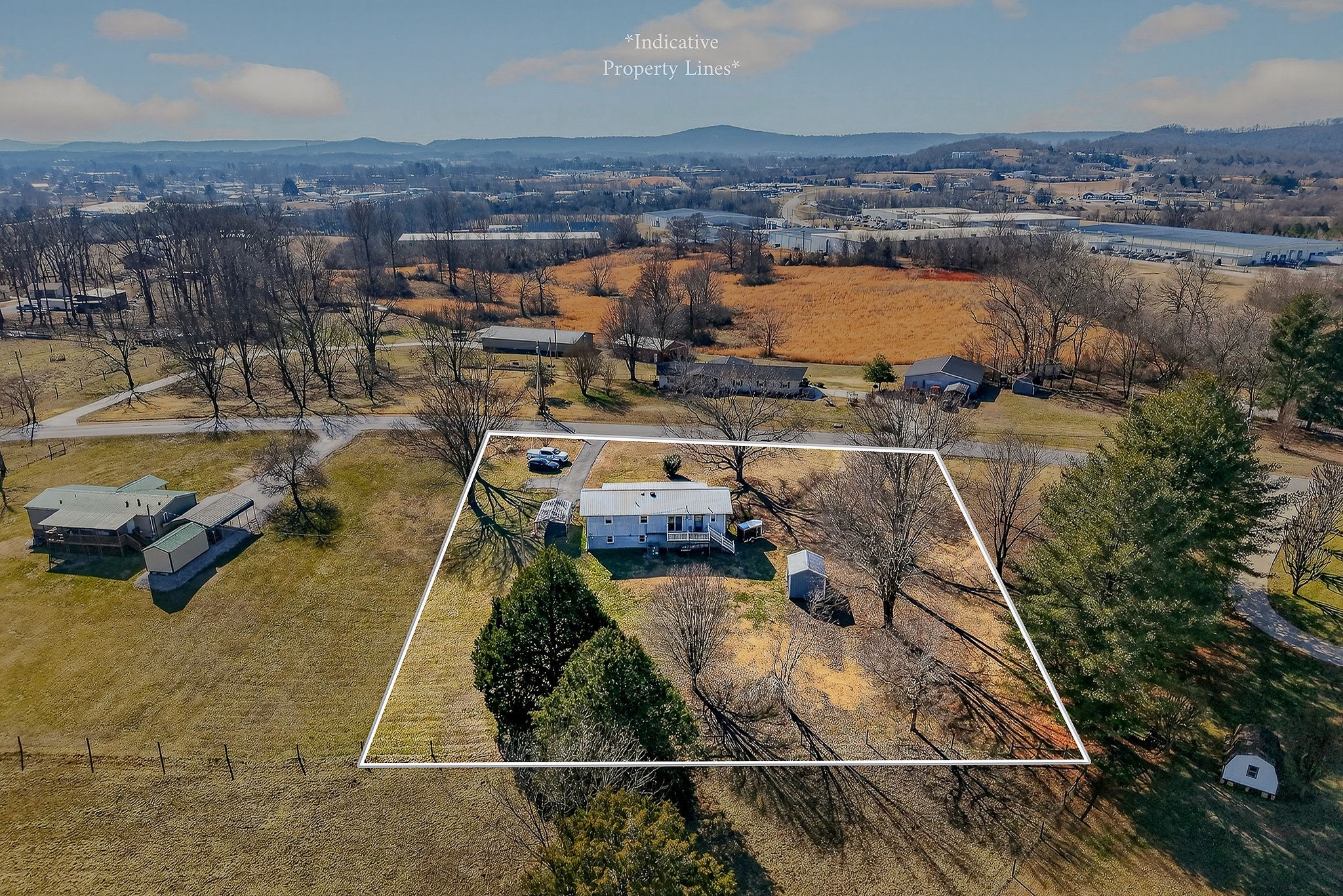 566 Turntable Road Sparta, TN 38583 - Photo 48 of 48 an aerial view of a house with outdoor space