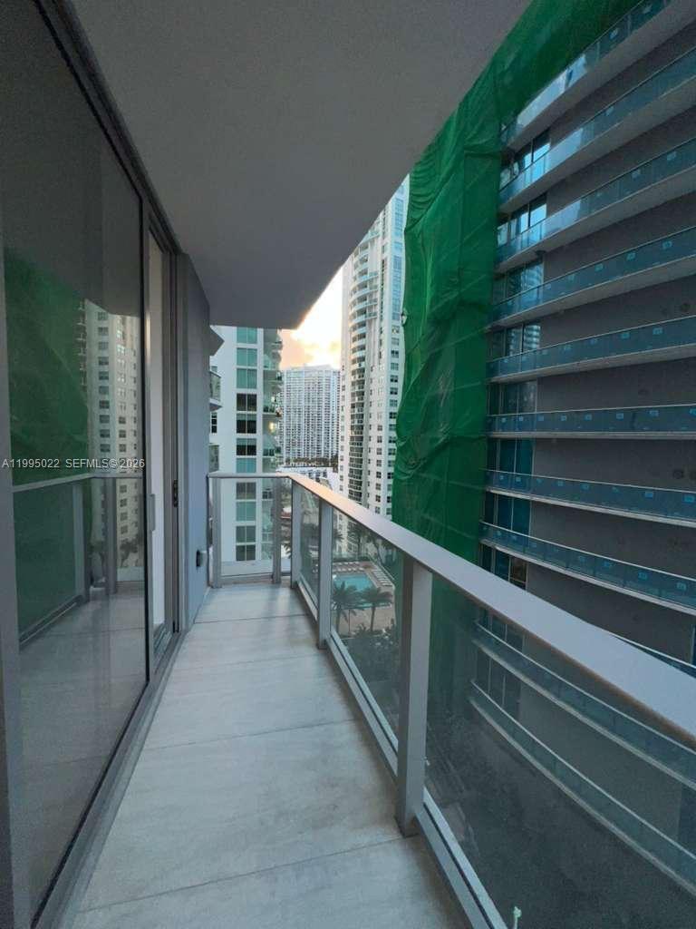 77 Southeast 5th, Unit 2004 Miami, FL 32311 - Photo 3 of 32