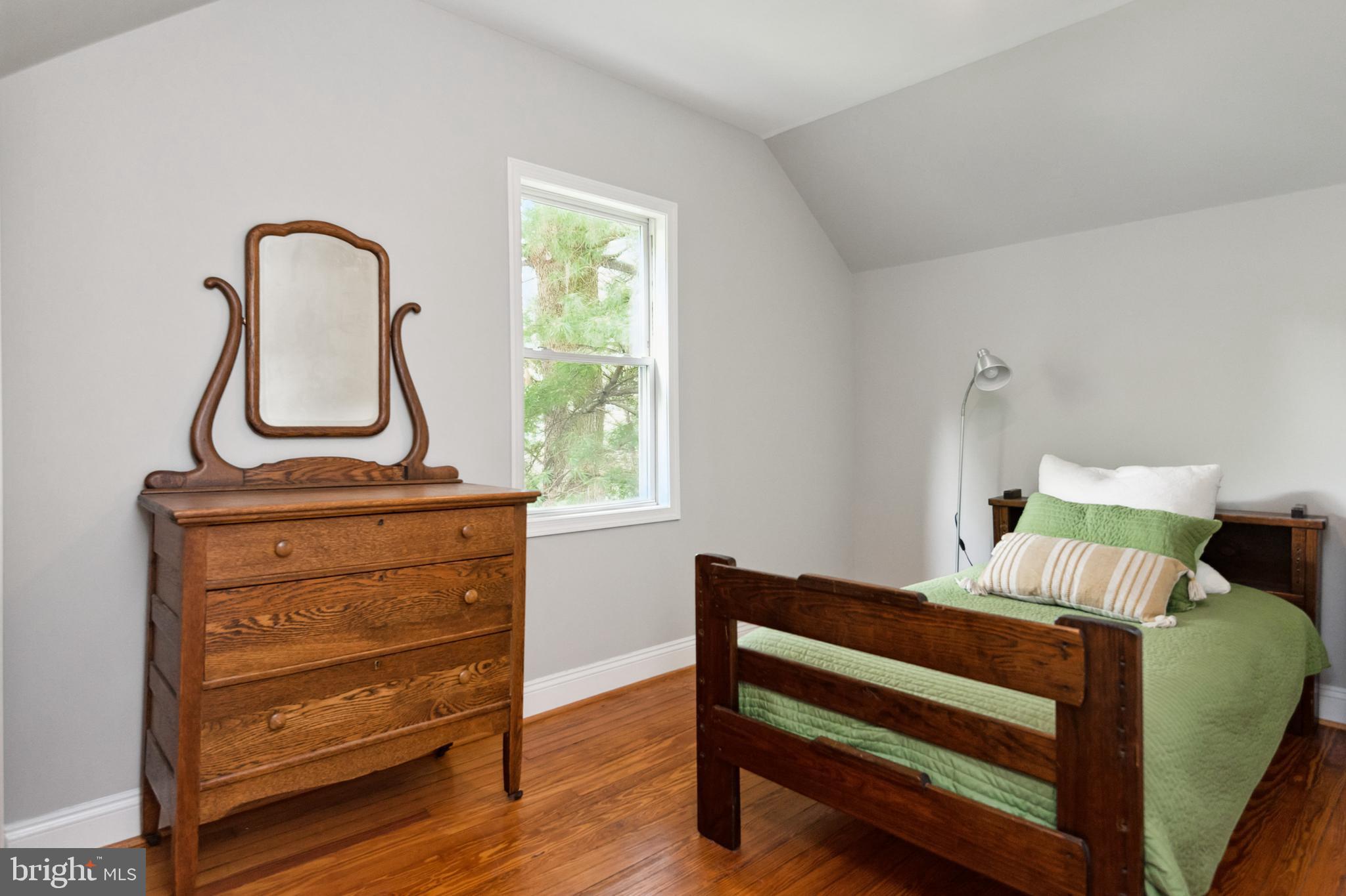 827 Cedarcroft Road Baltimore, MD 21212 - Photo 17 of 29 Bedroom - Upper 1