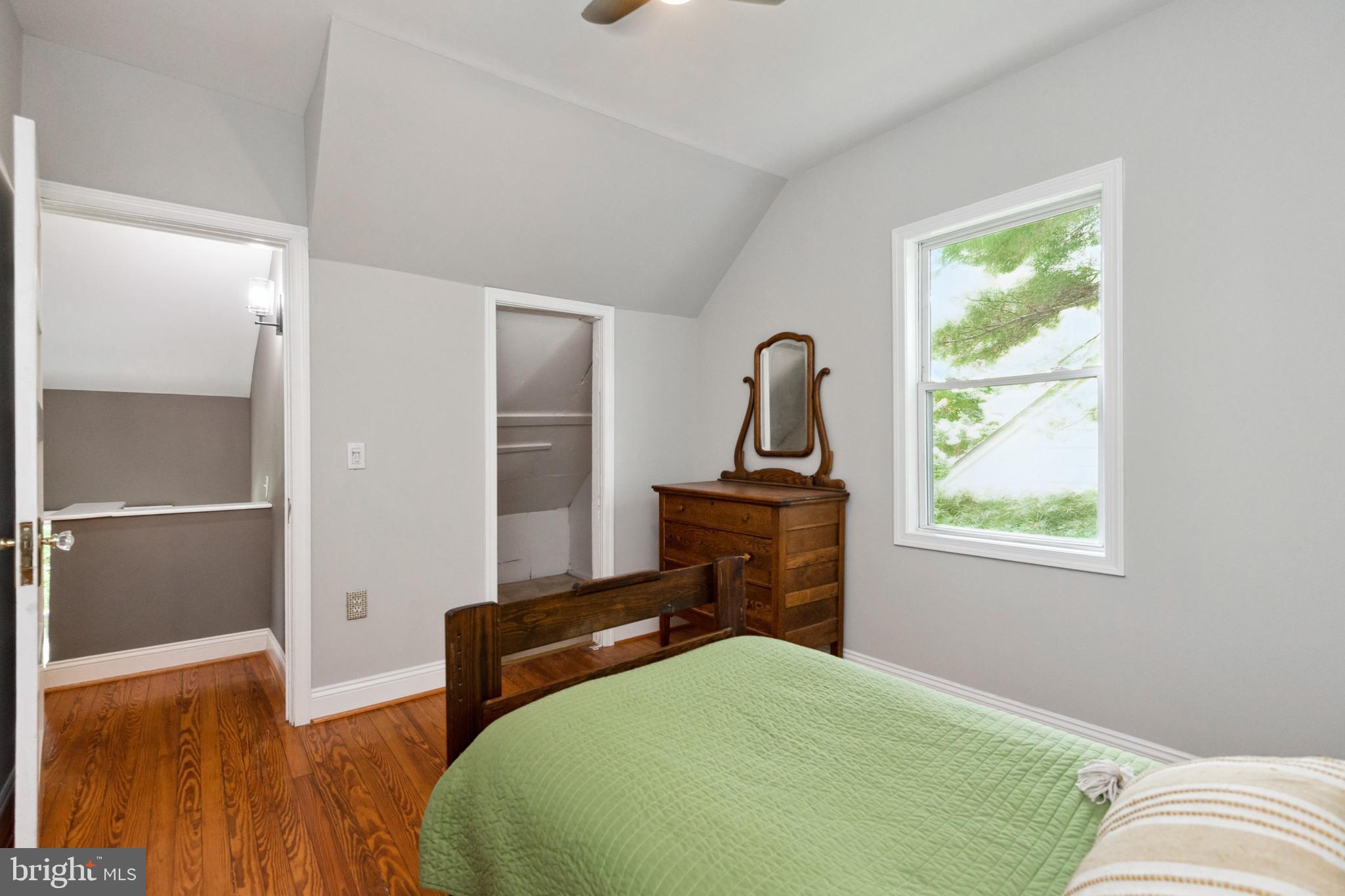 827 Cedarcroft Road Baltimore, MD 21212 - Photo 18 of 29 Bedroom - Upper 1