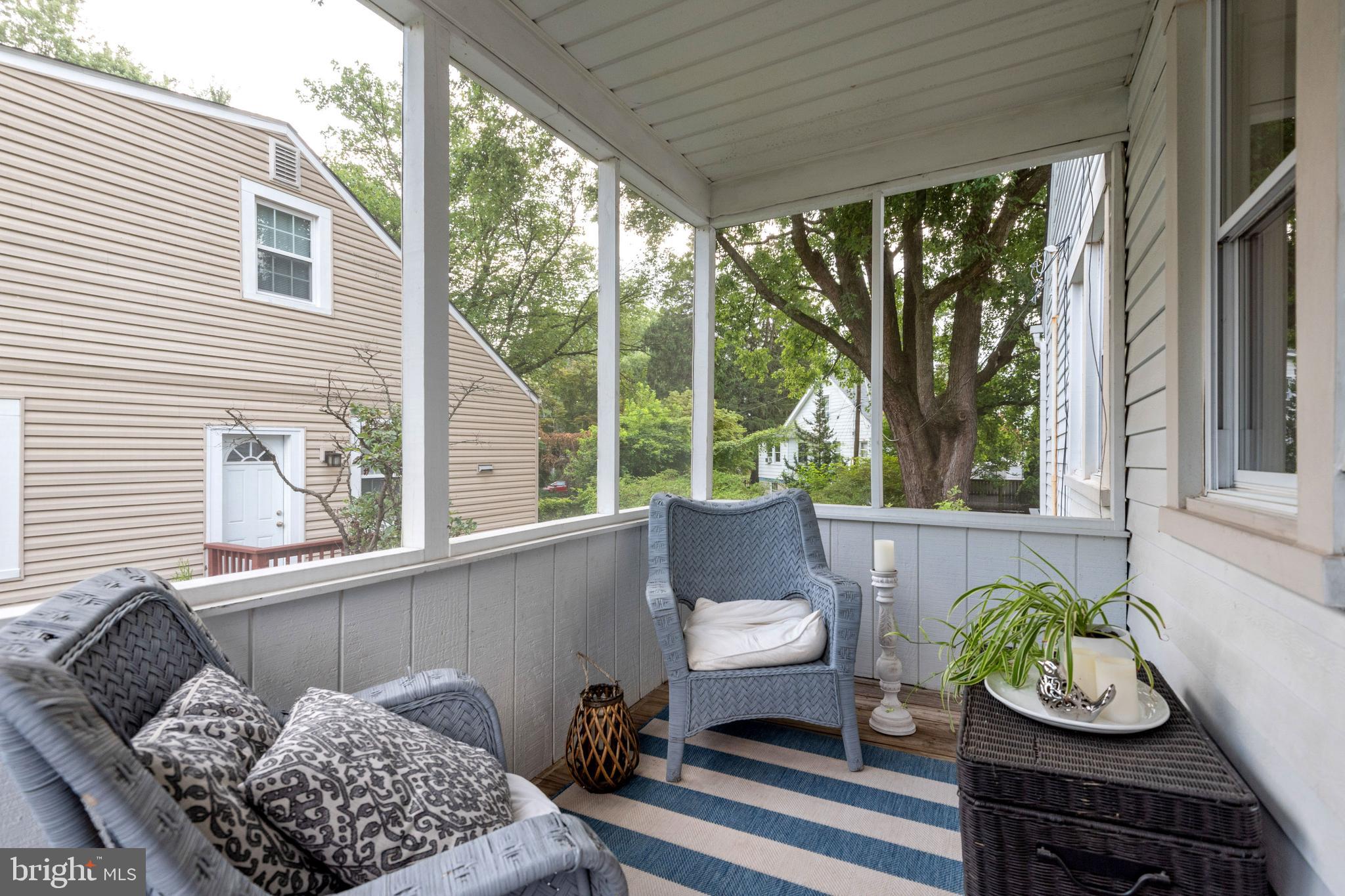 827 Cedarcroft Road Baltimore, MD 21212 - Photo 7 of 29 Charming screened in side porch