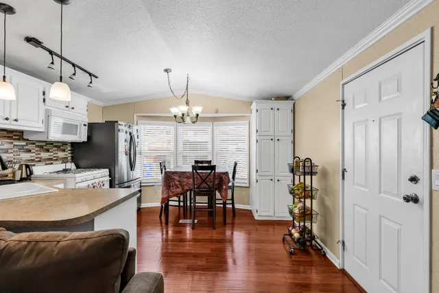 $219,000 | 747 Lewelling Boulevard, San Leandro, CA 94579