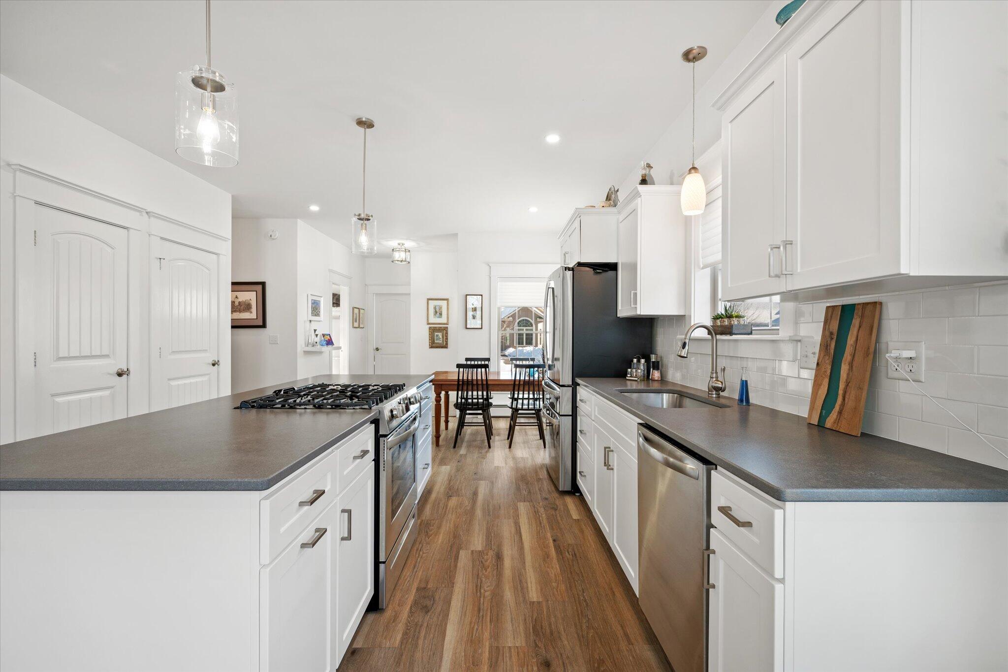 23 Killarney Court Bangor, ME 04401 - Photo 11 of 34 16-Kitchen