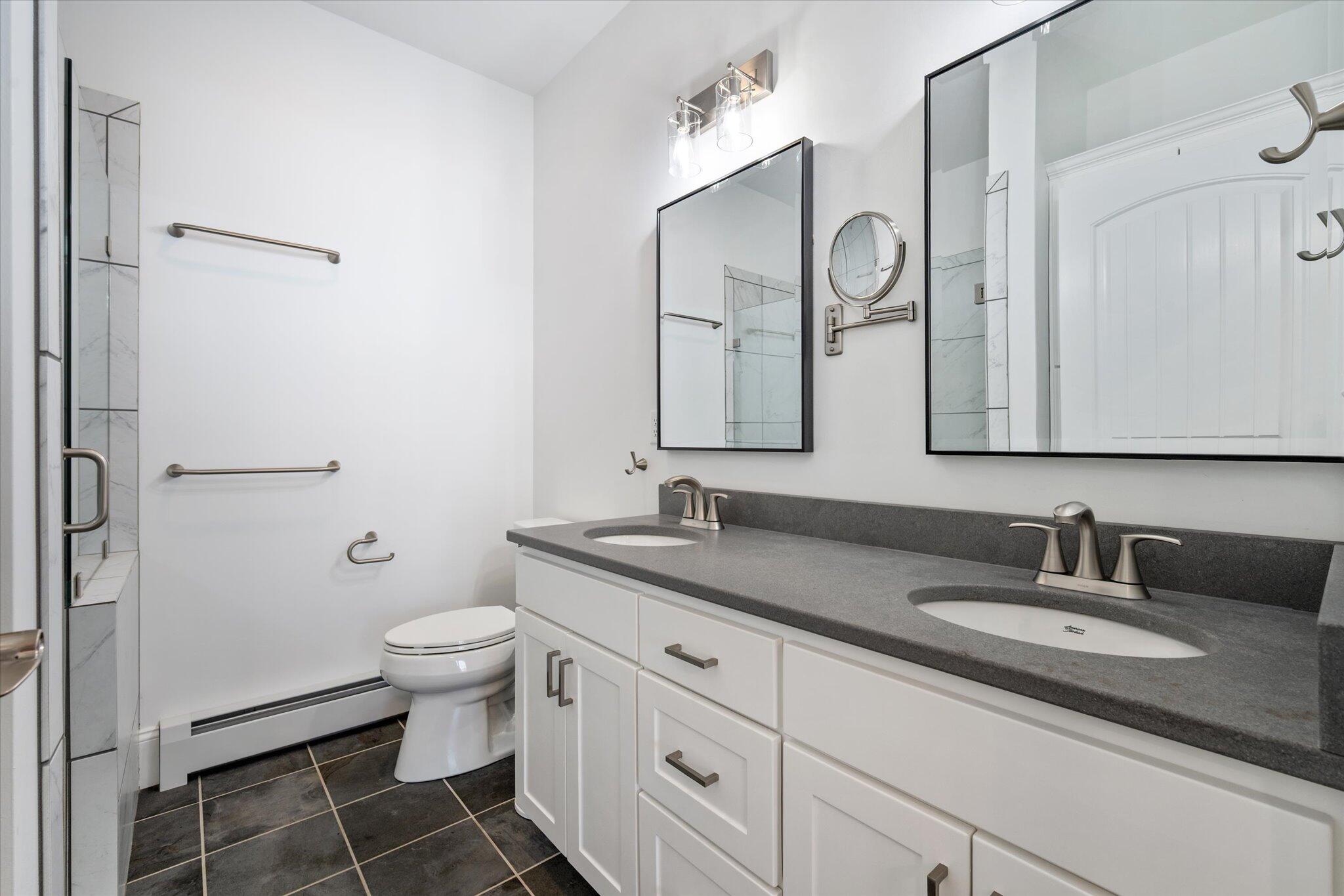23 Killarney Court Bangor, ME 04401 - Photo 15 of 34 27-Primary Bathroom