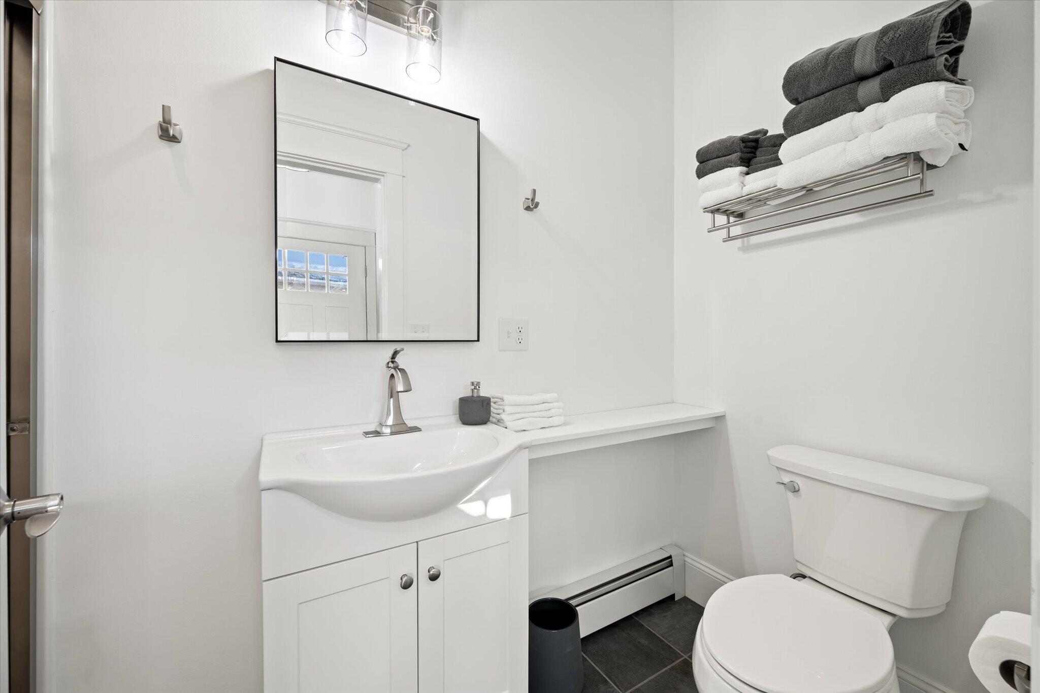 23 Killarney Court Bangor, ME 04401 - Photo 23 of 34 35-Bathroom
