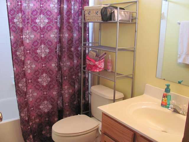 4480 Nickerson Road Columbus, OH 43228 - Photo 17 of 22 Gallery Image 17