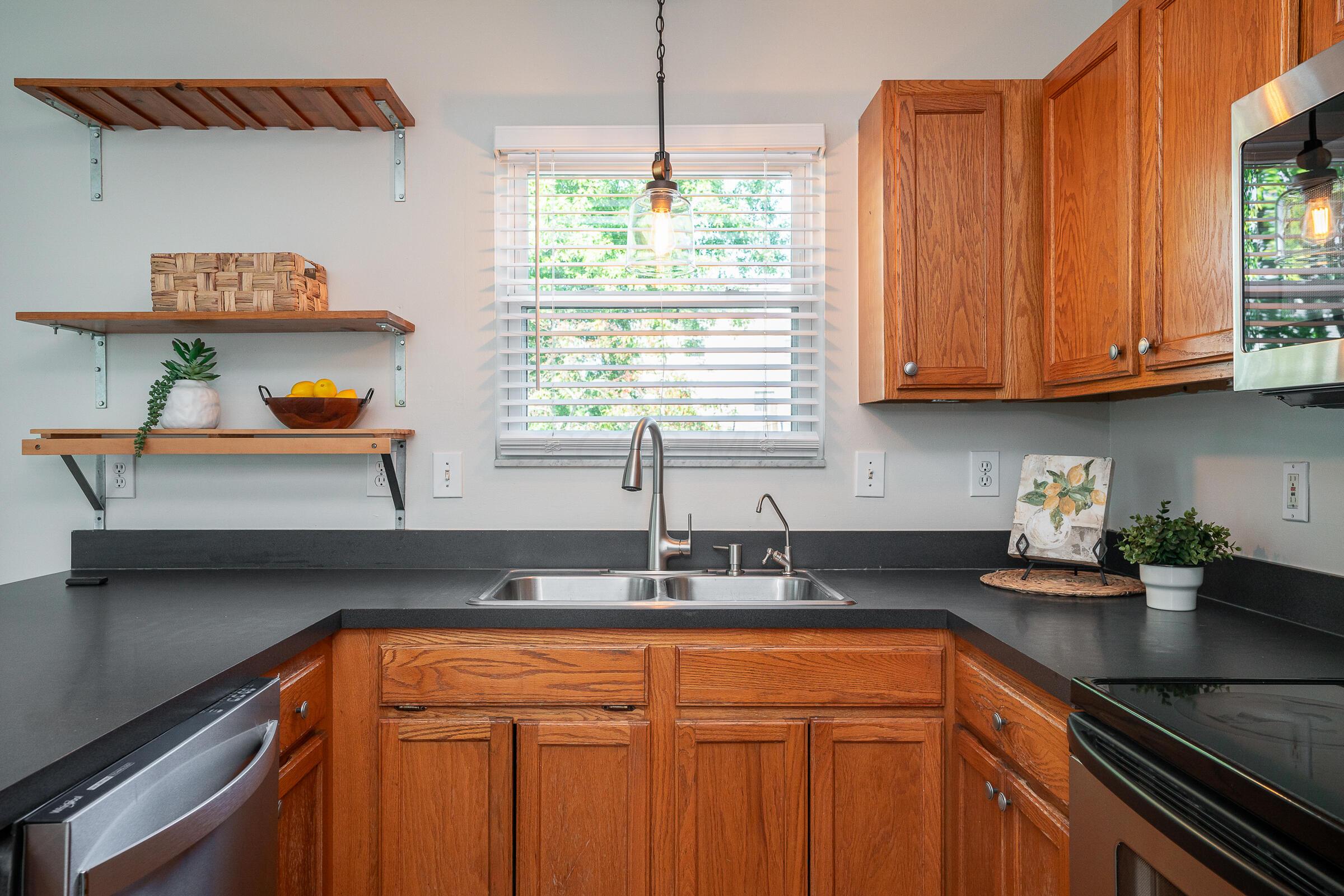 2135 Tonda Lane Grove City, OH 43123 - Photo 9 of 37 Plenty of counter space and cabinetry to accommodate the home cook perfectly