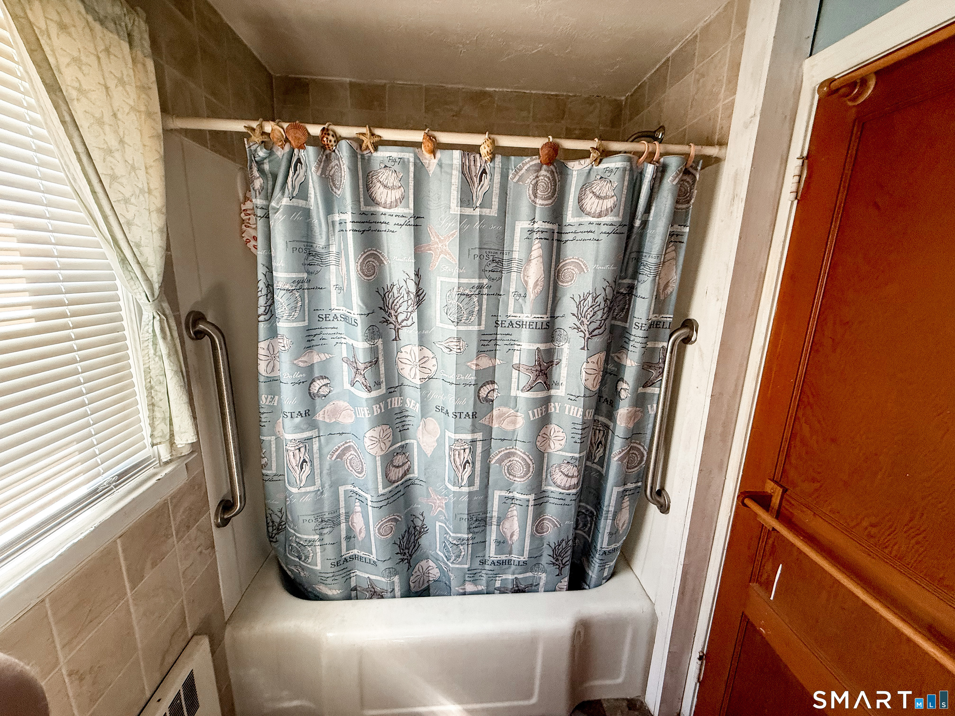 79 Adams Street South Manchester, CT 06040 - Photo 10 of 19