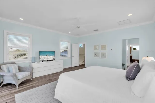 $1,695,000 | 5710 Carissa Street, Holmes Beach, FL 34217