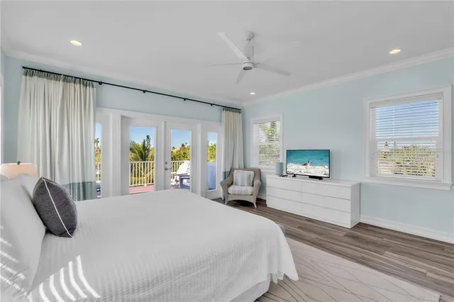 $1,695,000 | 5710 Carissa Street, Holmes Beach, FL 34217