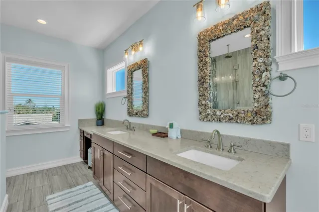 $1,695,000 | 5710 Carissa Street, Holmes Beach, FL 34217