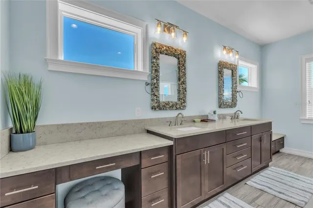 $1,695,000 | 5710 Carissa Street, Holmes Beach, FL 34217