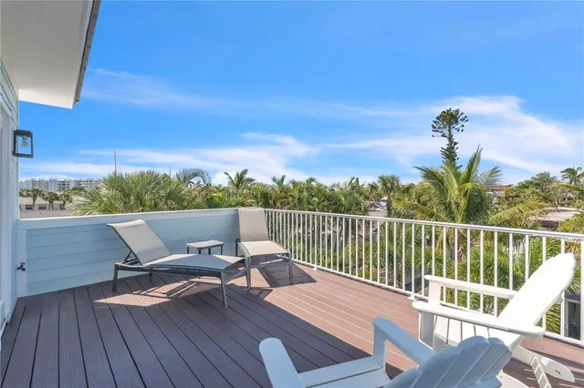 $1,695,000 | 5710 Carissa Street, Holmes Beach, FL 34217