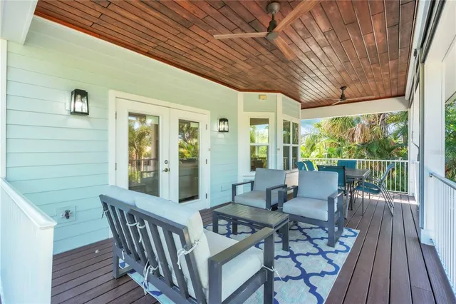 $1,695,000 | 5710 Carissa Street, Holmes Beach, FL 34217