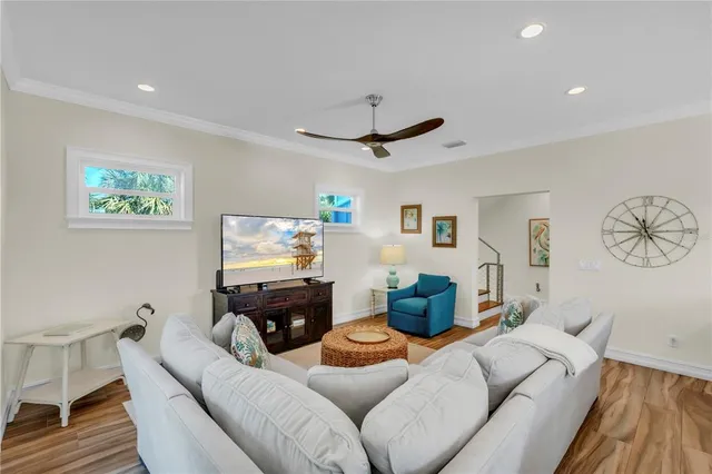 $1,695,000 | 5710 Carissa Street, Holmes Beach, FL 34217