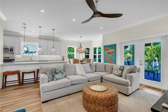 $1,695,000 | 5710 Carissa Street, Holmes Beach, FL 34217