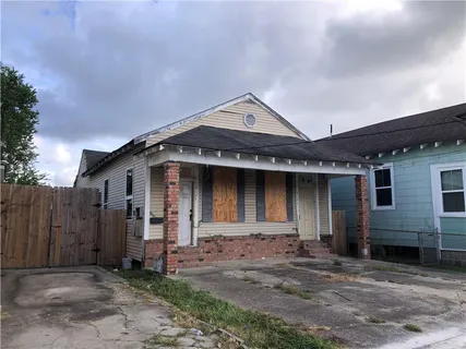 $125,000 | 4121-23 Magnolia Street, New Orleans, LA 70115