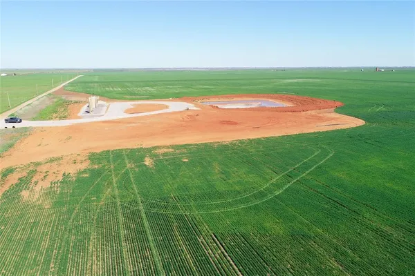 a view of a tennis court
